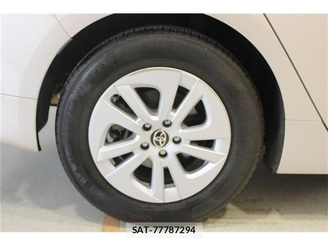 Toyota PRIUS 2016-02 8131975-22