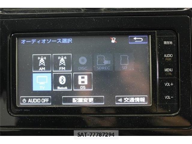 Toyota PRIUS 2016-02 8131975-2