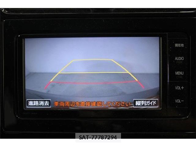 Toyota PRIUS 2016-02 8131975-3
