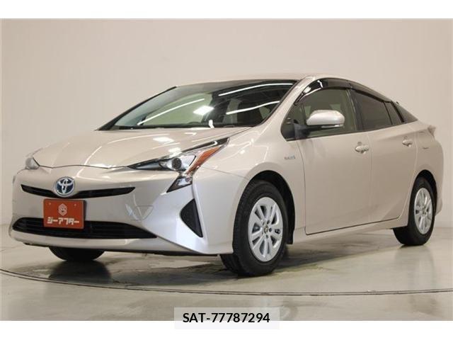 Toyota PRIUS 2016-02 8131975-7