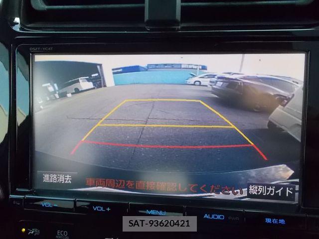 Toyota PRIUS 2016-08 8159053-10