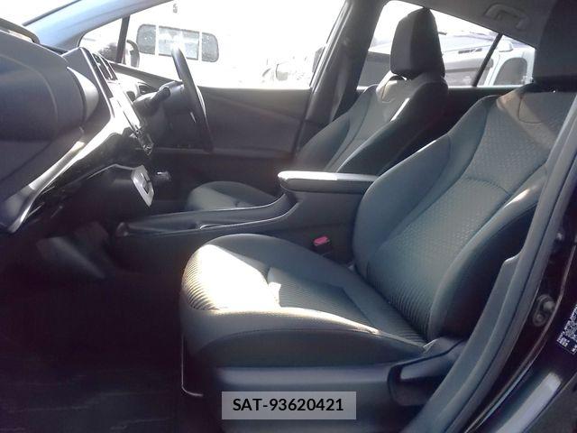 Toyota PRIUS 2016-08 8159053-21