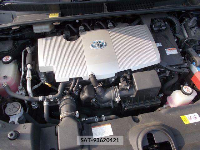 Toyota PRIUS 2016-08 8159053-26