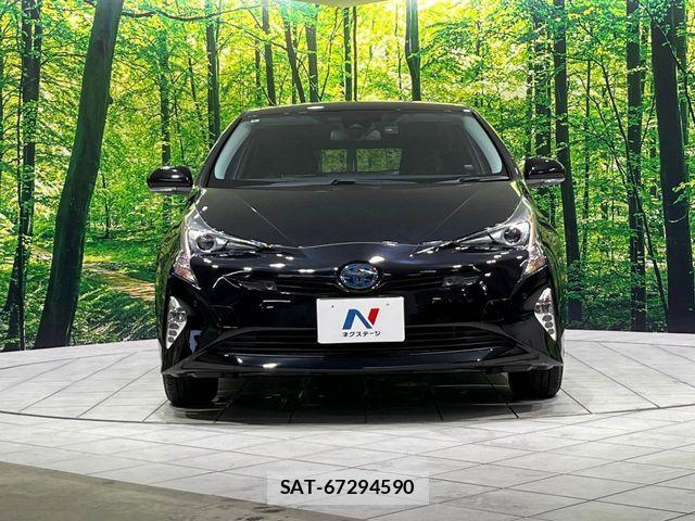 Toyota PRIUS 2016-06 8159049-13