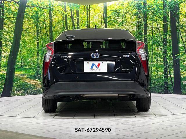 Toyota PRIUS 2016-06 8159049-14