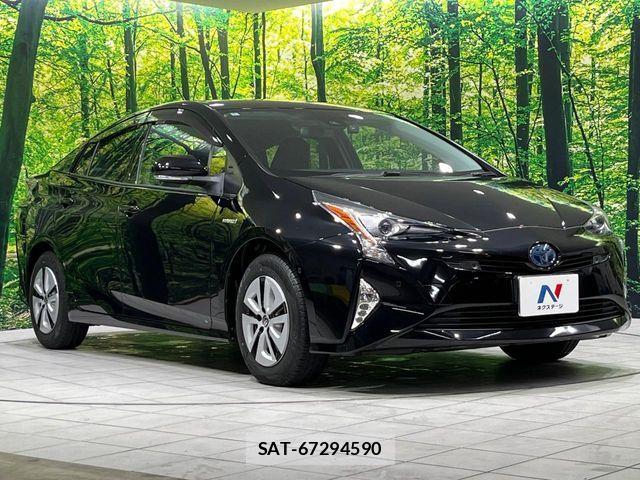 Toyota PRIUS 2016-06 8159049-15