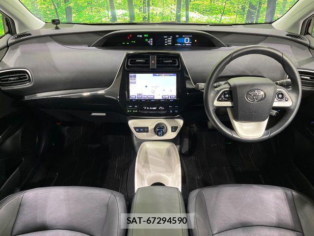 Toyota PRIUS 2016-06 8159049-1