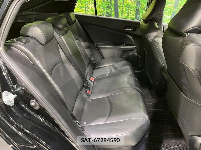 Toyota PRIUS 2016-06 8159049-8