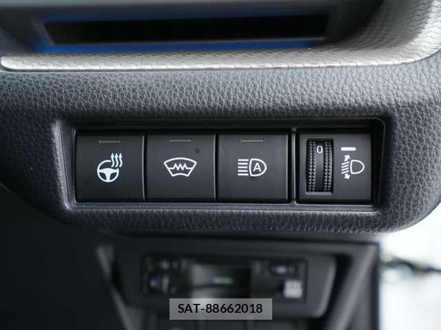 Toyota PRIUS 2025-04 8209669-11