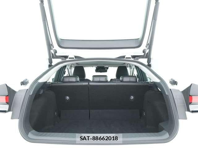 Toyota PRIUS 2025-04 8209669-7