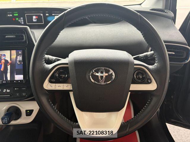 Toyota PRIUS 2017-11 8209681-4