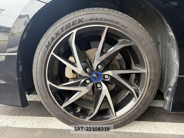 Toyota PRIUS 2017-11 8209681-7