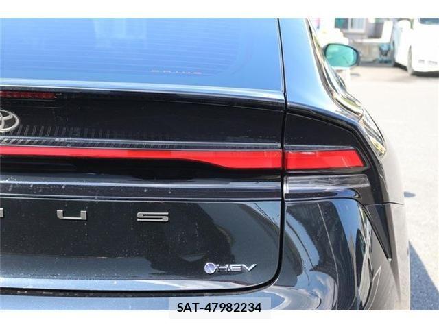 Toyota PRIUS 2023-10 8209672-13