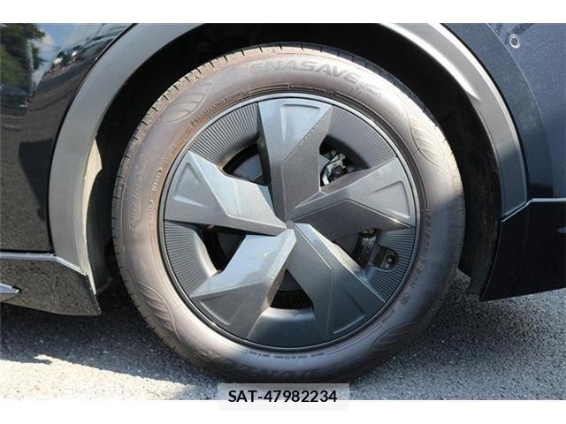 Toyota PRIUS 2023-10 8209672-14