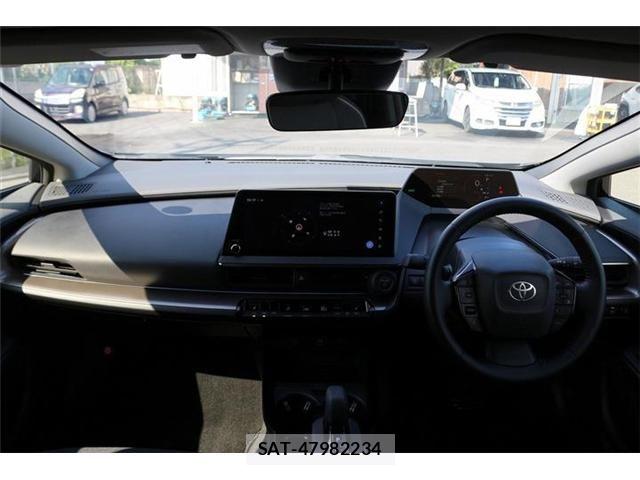 Toyota PRIUS 2023-10 8209672-18