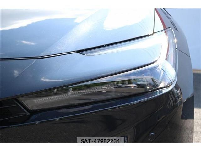 Toyota PRIUS 2023-10 8209672-25