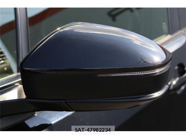 Toyota PRIUS 2023-10 8209672-28