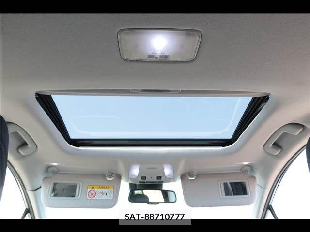 Toyota PRIUS 2016-06 8209678-8