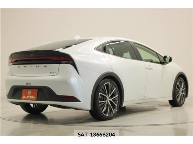 Toyota PRIUS 2023-02 8209676-11