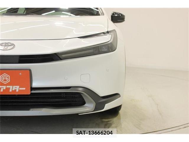 Toyota PRIUS 2023-02 8209676-13