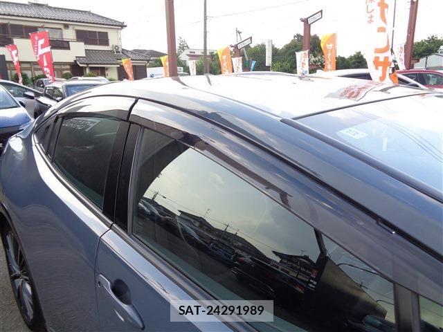 Toyota PRIUS 2024-11 8209675-9