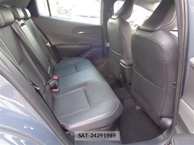 Toyota PRIUS 2024-11 8209675-18