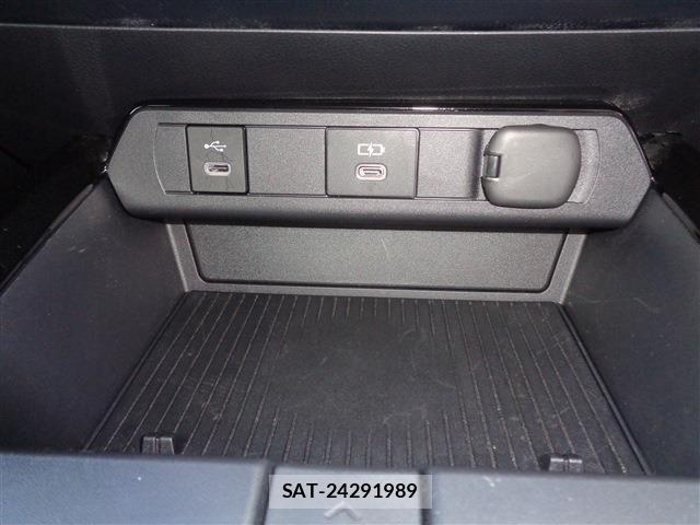 Toyota PRIUS 2024-11 8209675-26