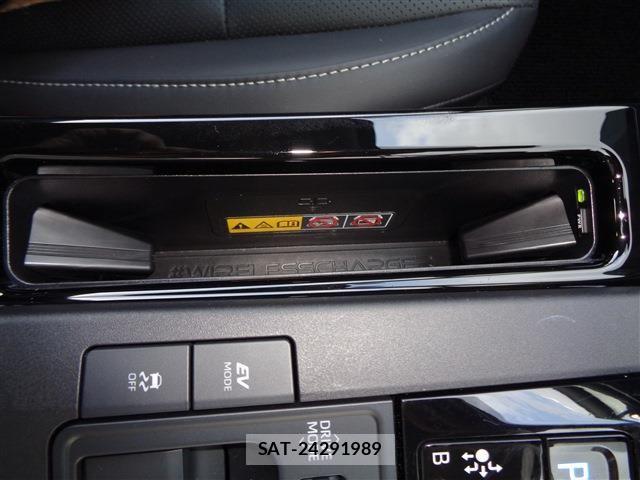 Toyota PRIUS 2024-11 8209675-27