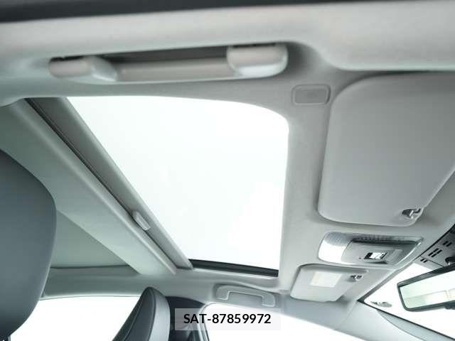 Toyota PRIUS 2025-04 8209670-17
