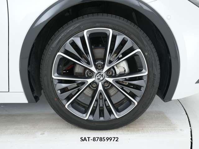 Toyota PRIUS 2025-04 8209670-18