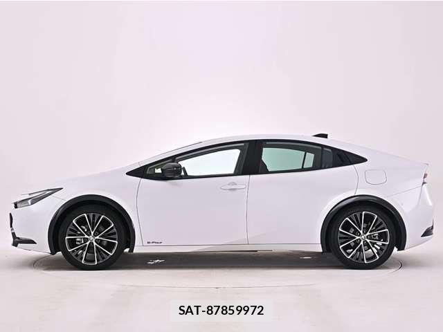 Toyota PRIUS 2025-04 8209670-2
