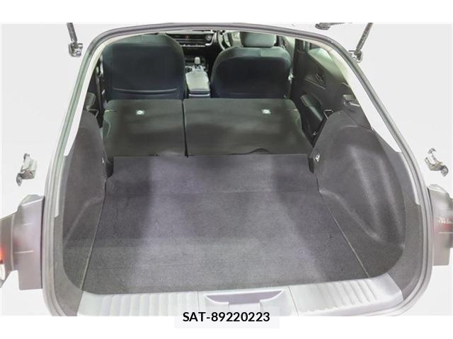 Toyota PRIUS 2024-08 8209674-9