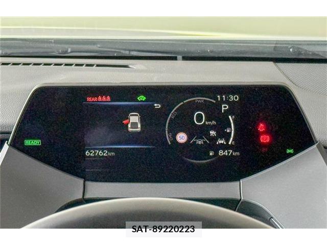 Toyota PRIUS 2024-08 8209674-22