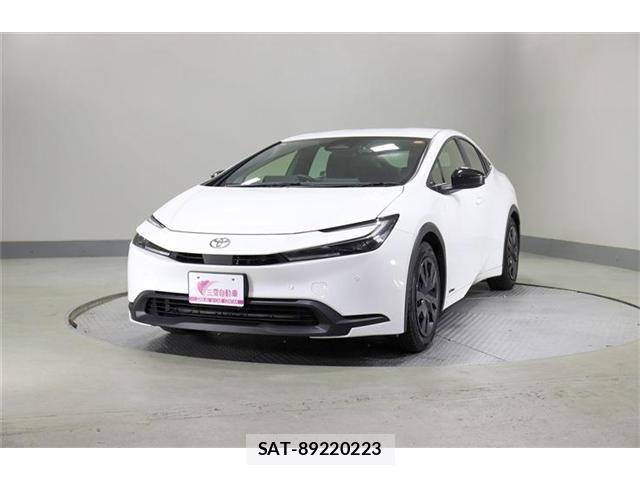 Toyota PRIUS 2024-08 8209674-2
