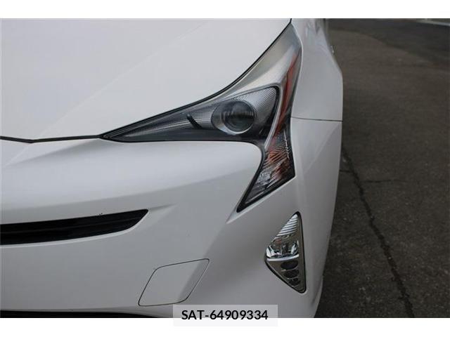 Toyota PRIUS 2016-04 8231381-14