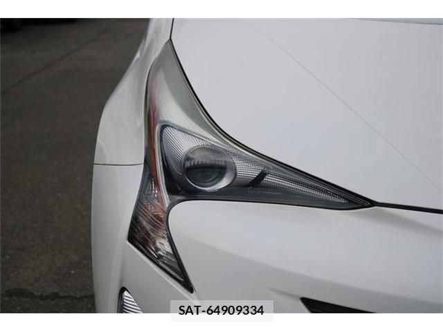 Toyota PRIUS 2016-04 8231381-15
