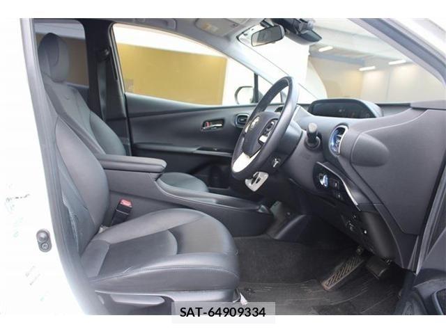 Toyota PRIUS 2016-04 8231381-28