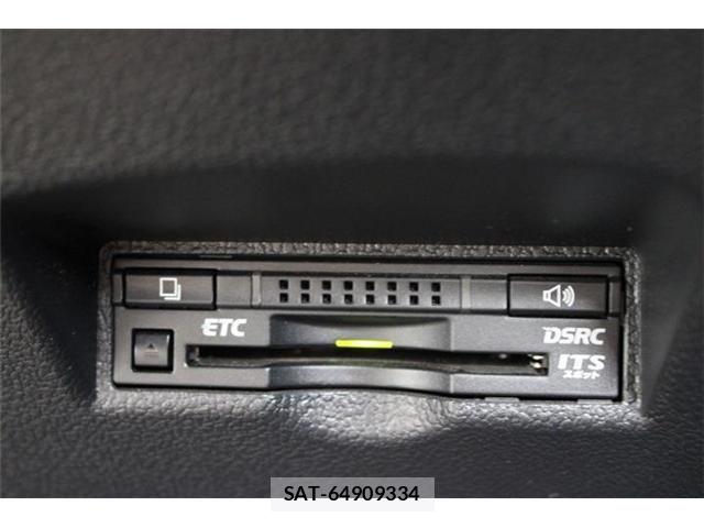 Toyota PRIUS 2016-04 8231381-2