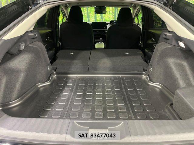 Toyota PRIUS 2024-08 8246413-10