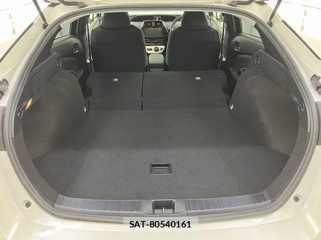 Toyota PRIUS 2018-02 8246414-13