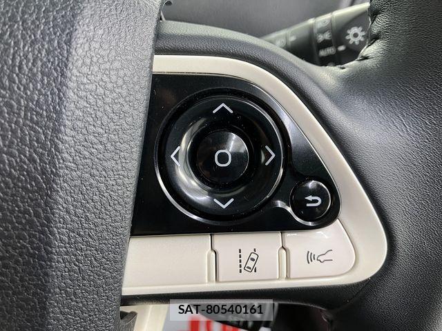 Toyota PRIUS 2018-02 8246414-17