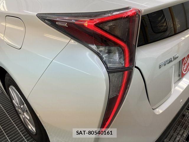 Toyota PRIUS 2018-02 8246414-4