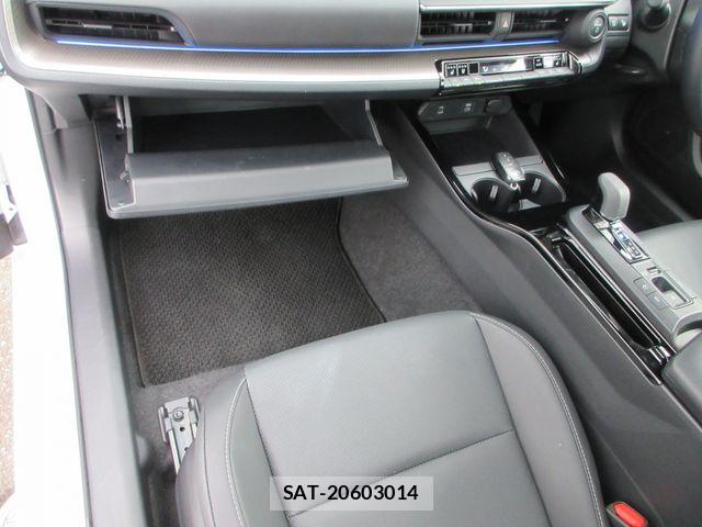 Toyota PRIUS 2025-04 8316549-25