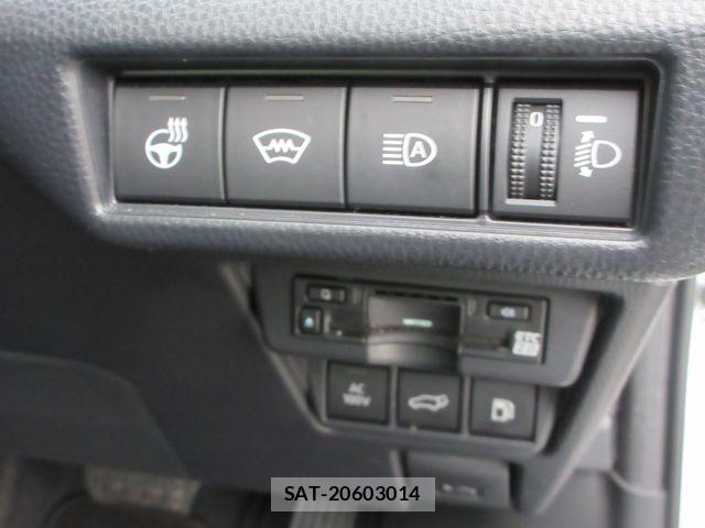 Toyota PRIUS 2025-04 8316549-4