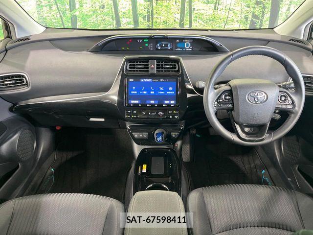 Toyota PRIUS 2019-11 8316550-1