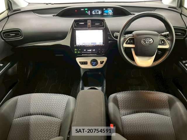 Toyota PRIUS 2016-11 8316553-14