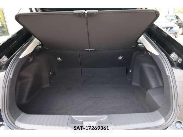 Toyota PRIUS 2023-11 8316548-24