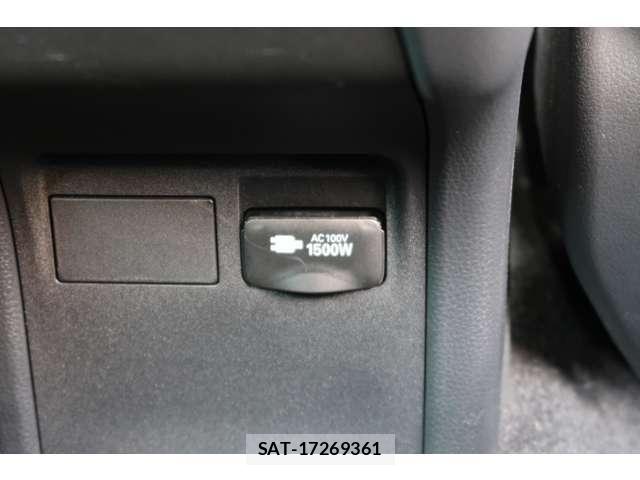 Toyota PRIUS 2023-11 8316548-28