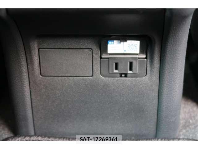 Toyota PRIUS 2023-11 8316548-29