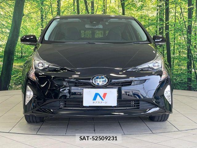 Toyota PRIUS 2018-07 8316554-14